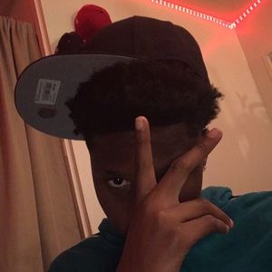 Meet your Posher, Tay